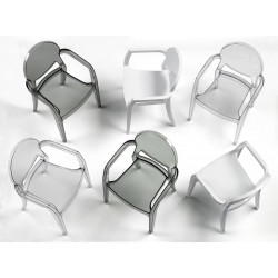 Chaise igloo design avec accoudoirs par SCAB design