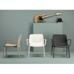 fauteuil de jardin blanc assise large modèle lounge par Scab design