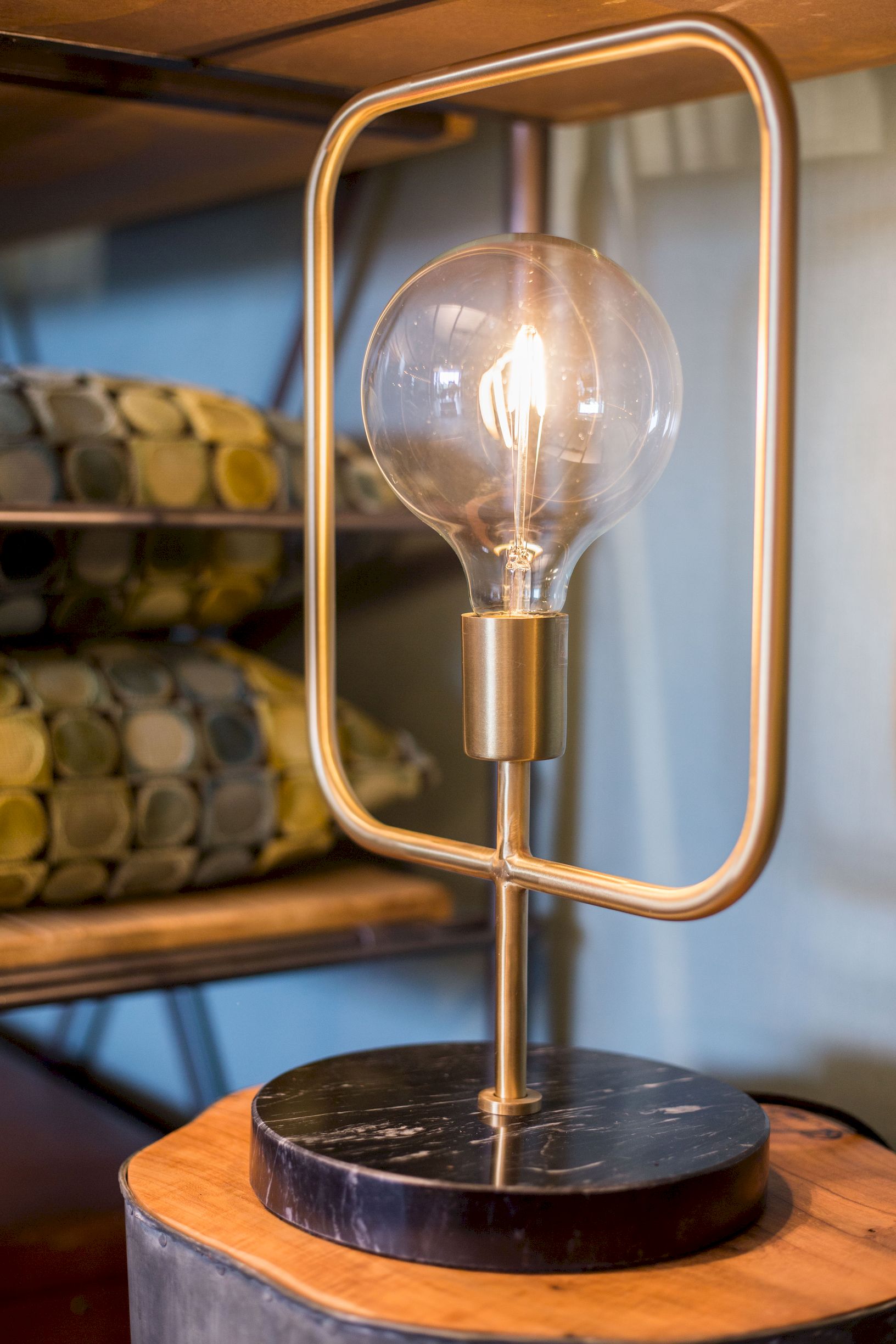 TABLE LAMP CUBO