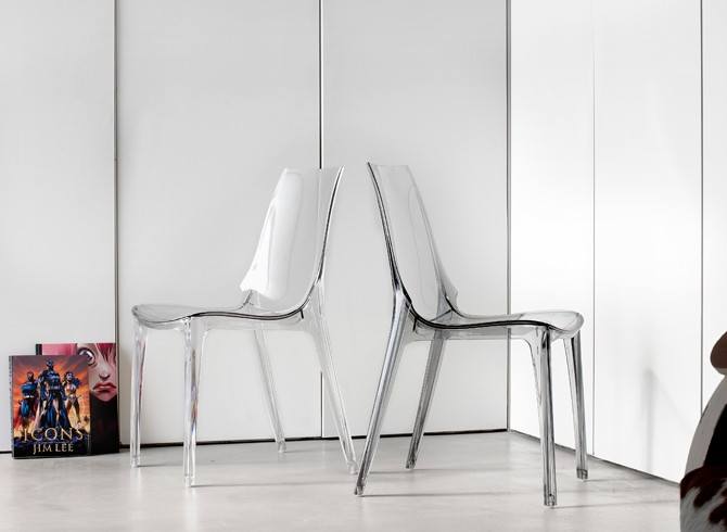 Chaise italienne Vanity design par Scab