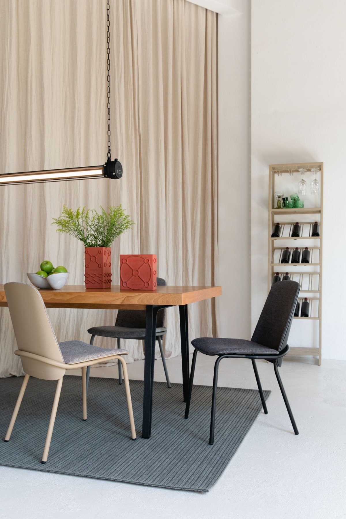 Table en bois et métal 180...